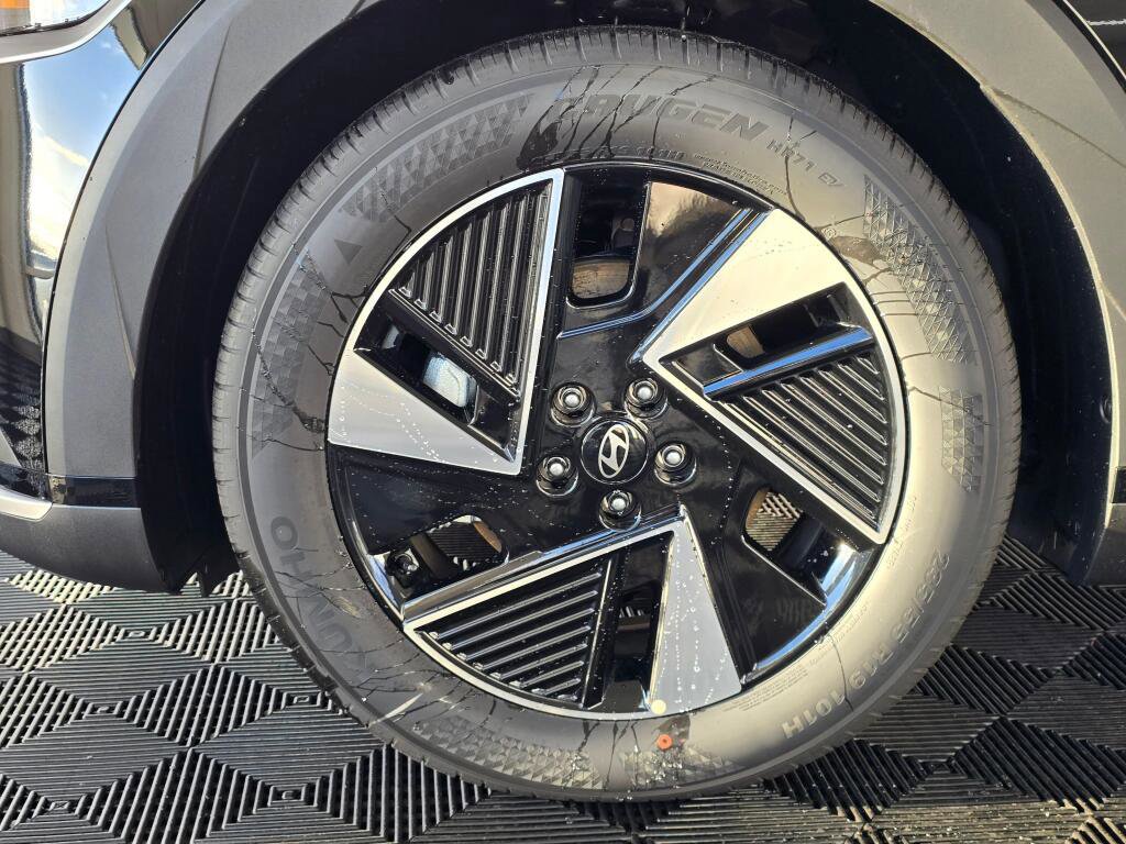 New 2026 Hyundai Ioniq 5 SEL image 11