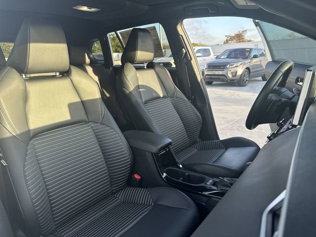 Used 2024 Toyota Corolla Cross XSE w/ Convenience Package image 30