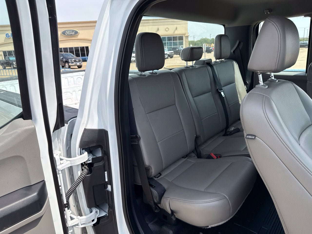 Used 2022 Ford F250 XL w/ Power Equipment Group RWD image 12