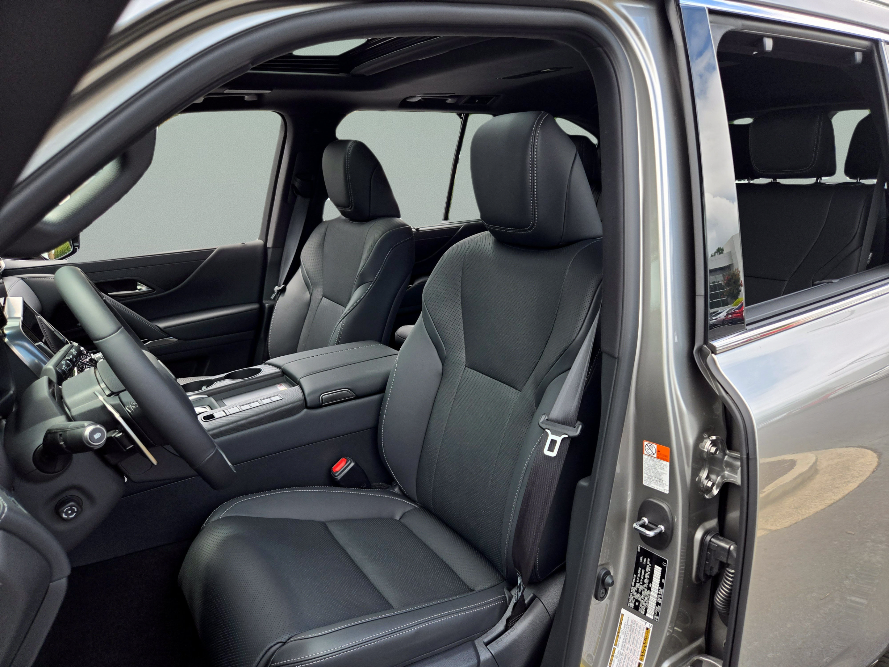 New 2026 Lexus LX 700h Luxury AWD/4WD image 17
