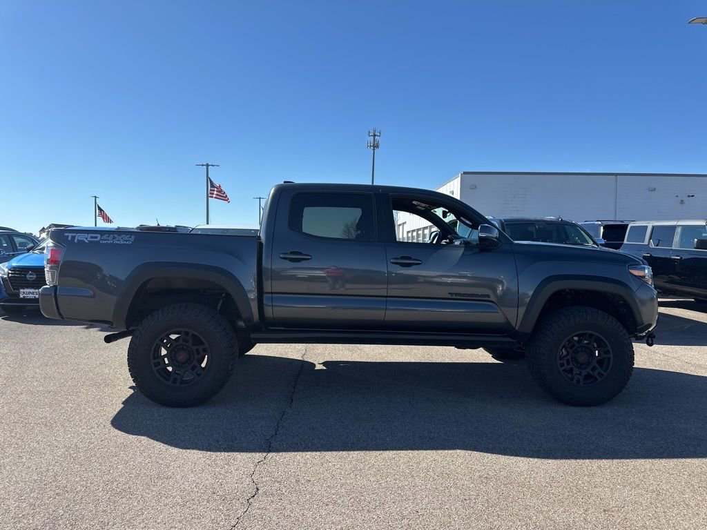 Used 2023 Toyota Tacoma TRD Off-Road w/ Advanced Technology Package image 5