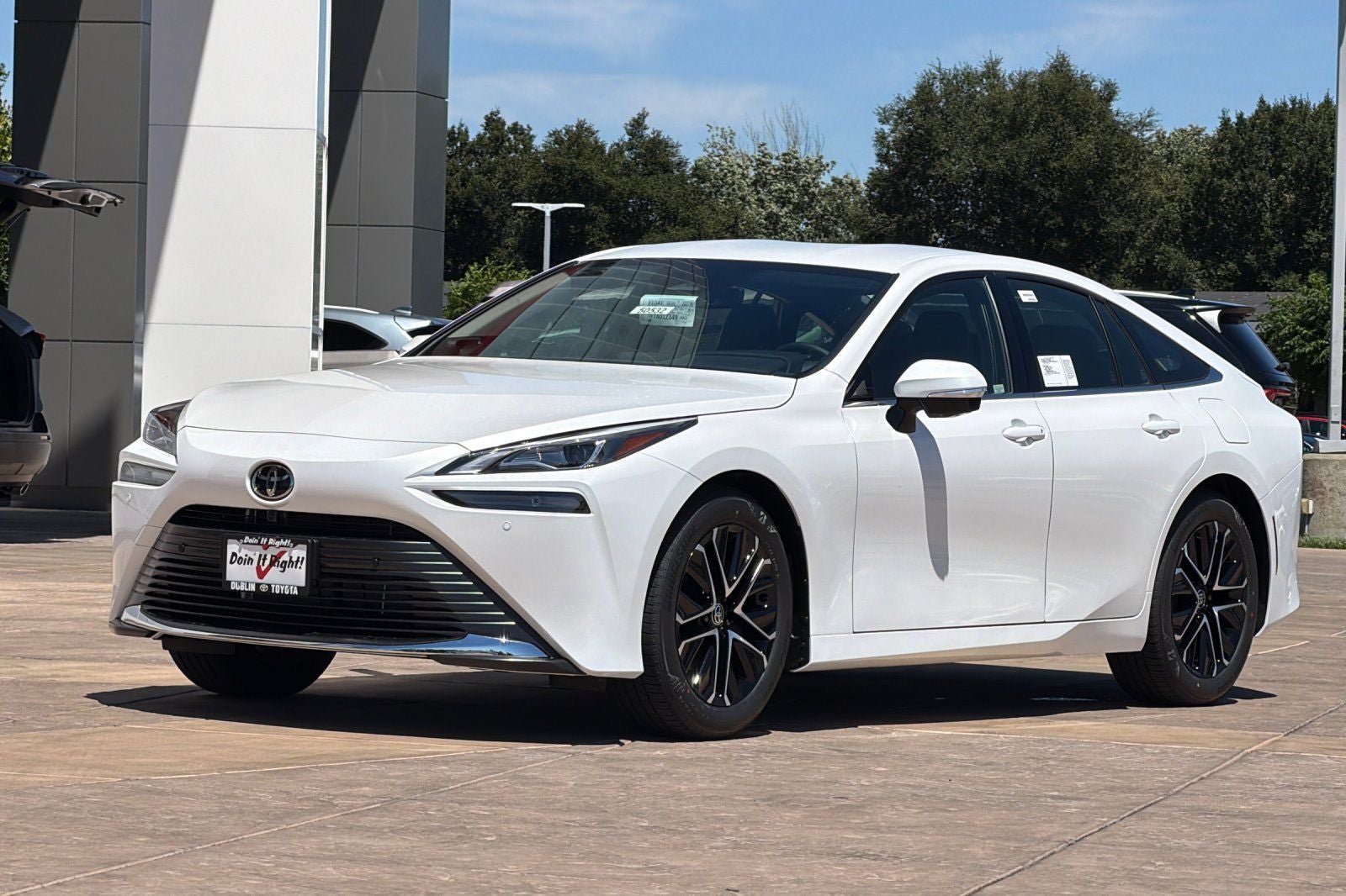 New 2026 Toyota Mirai RWD image 8