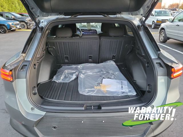 New 2026 Chevrolet Equinox EV LT image 17