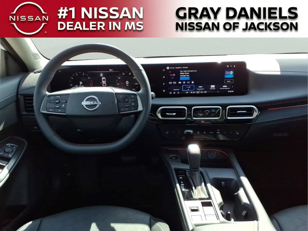 New 2026 Nissan Sentra SR w/ SR Premium Package FWD image 8