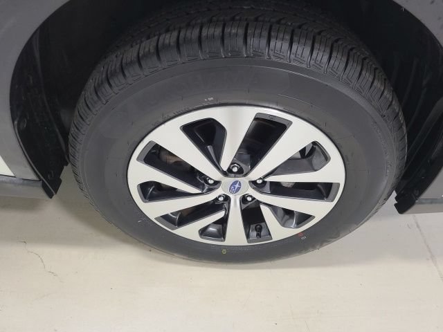 Used 2022 Subaru Outback Premium AWD/4WD image 39