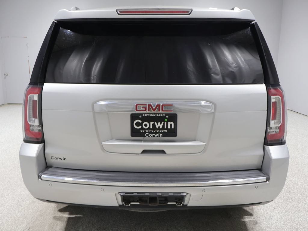 Used 2017 GMC Yukon Denali AWD/4WD image 3