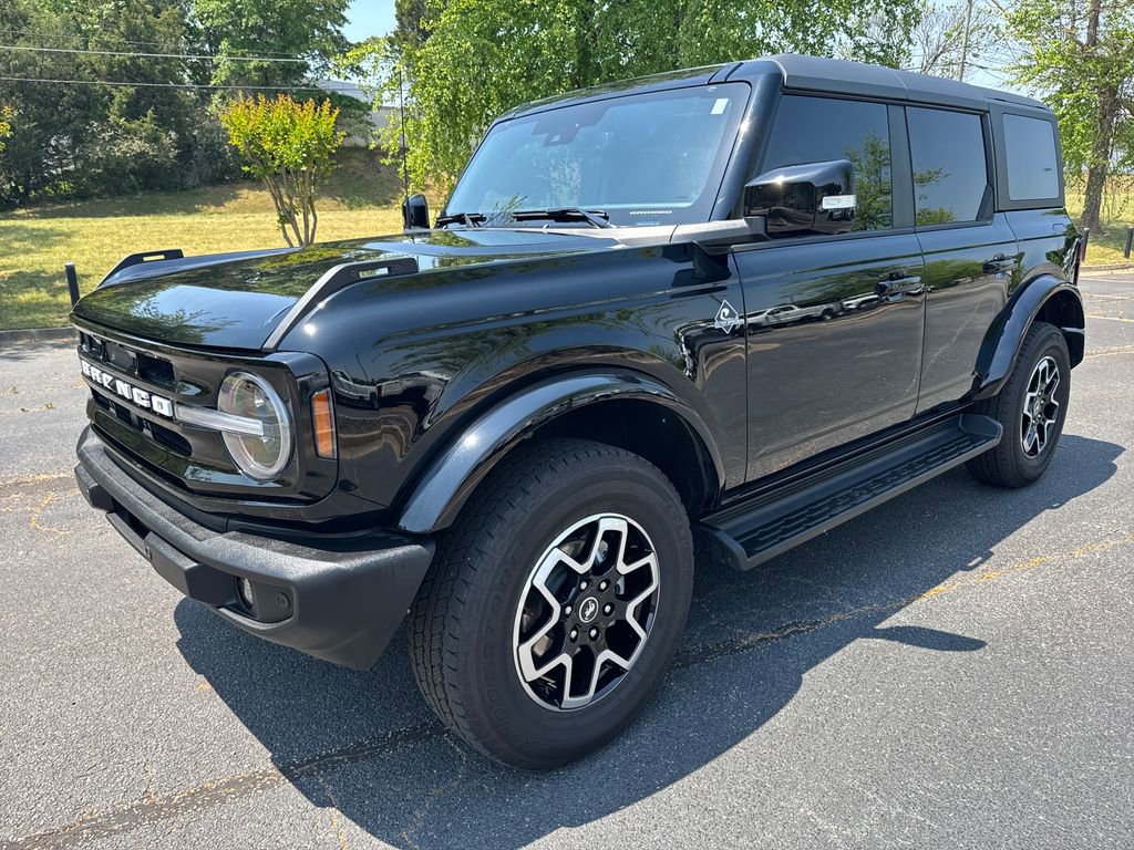 Certified 2025 Ford Bronco Outer Banks AWD/4WD image 3