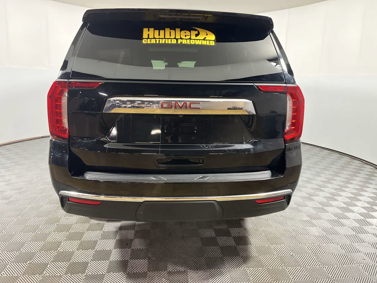 Used 2023 GMC Yukon XL SLT AWD/4WD image 7