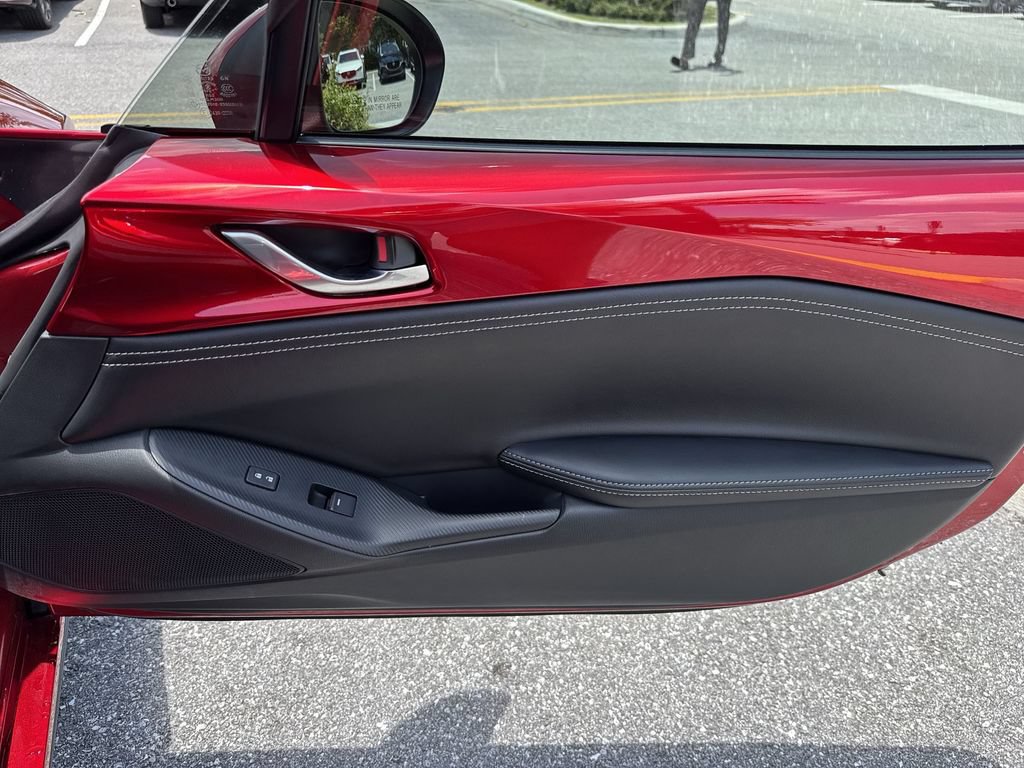 Certified 2025 MAZDA MX-5 Miata RF Grand Touring RWD image 41