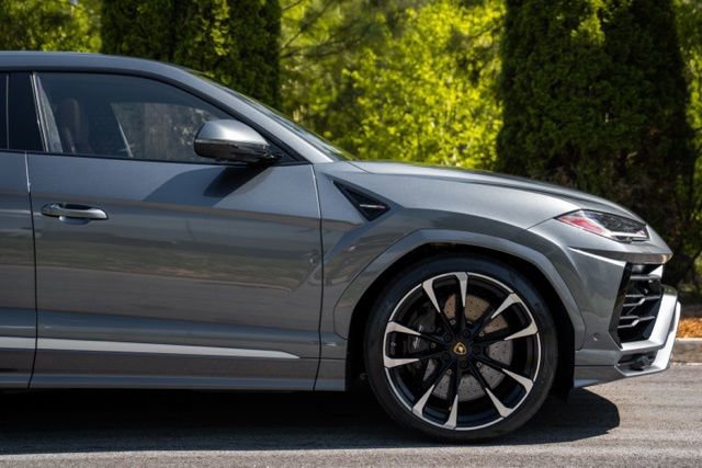 Used 2019 Lamborghini Urus image 14