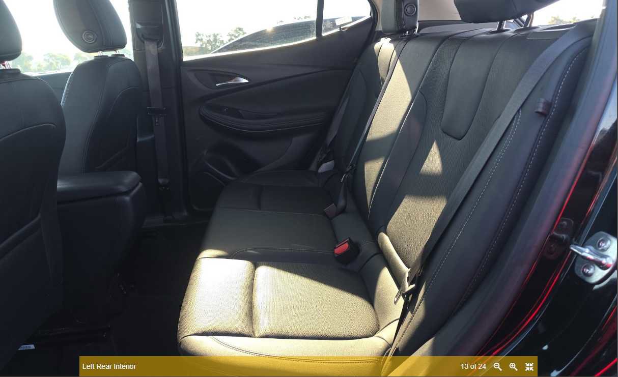 Used 2024 Buick Encore GX Sport Touring image 12