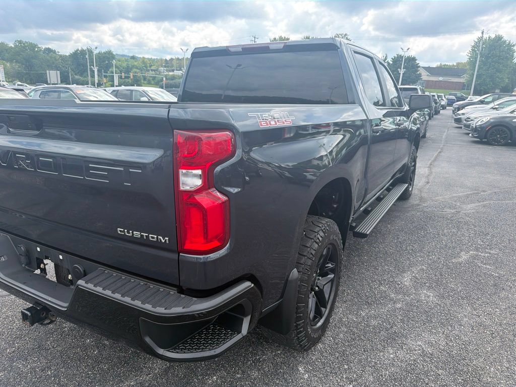 Used 2022 Chevrolet Silverado 1500 Custom Trail Boss AWD/4WD image 3