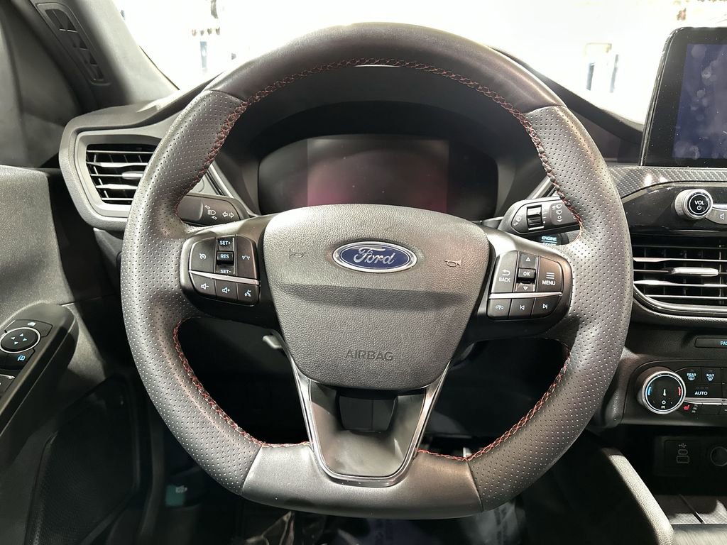 Used 2024 Ford Escape ST-Line image 11