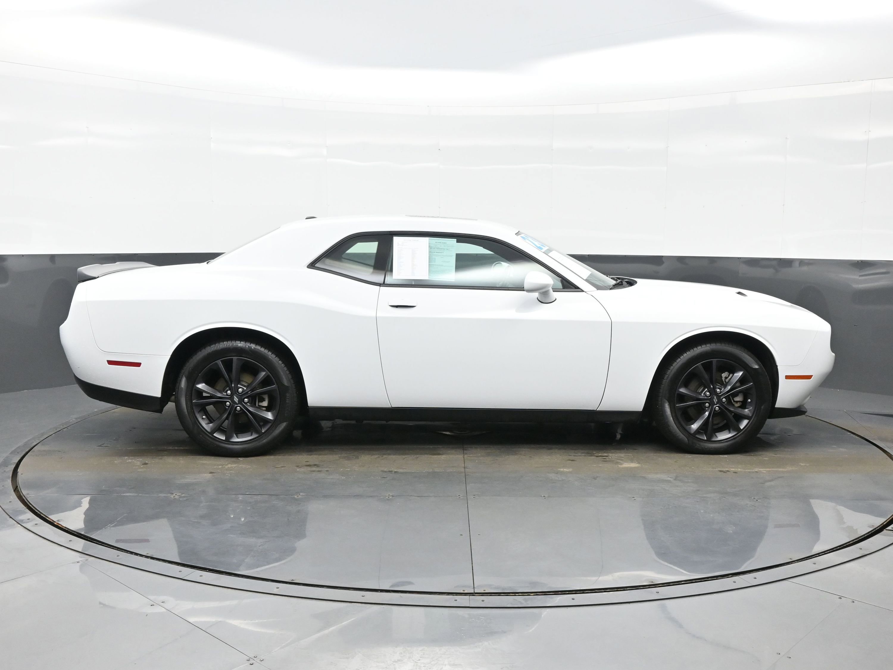 Used 2023 Dodge Challenger SXT w/ Blacktop Package image 7