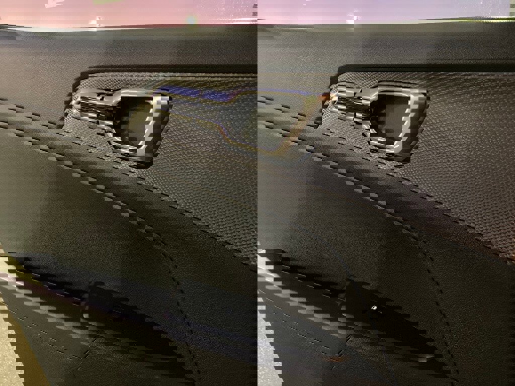 Used 2025 Kia Sportage LX image 11