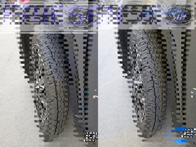 Used 2024 Chevrolet Traverse RS image 11