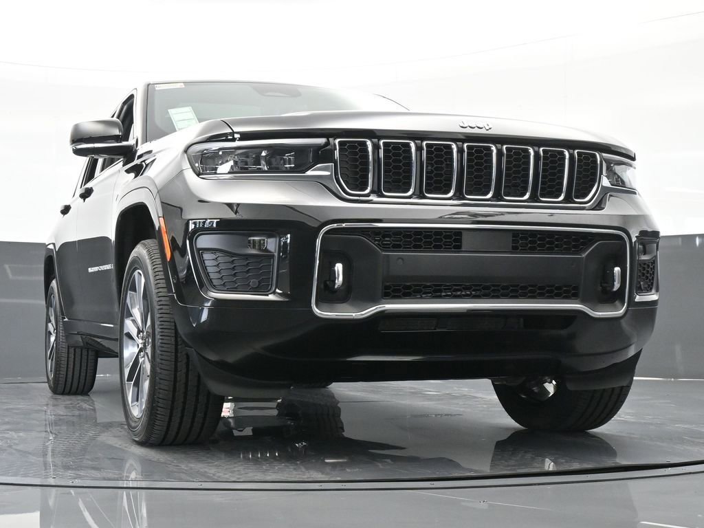 Used 2024 Jeep Grand Cherokee Overland w/ Luxury Tech Group IV image 56