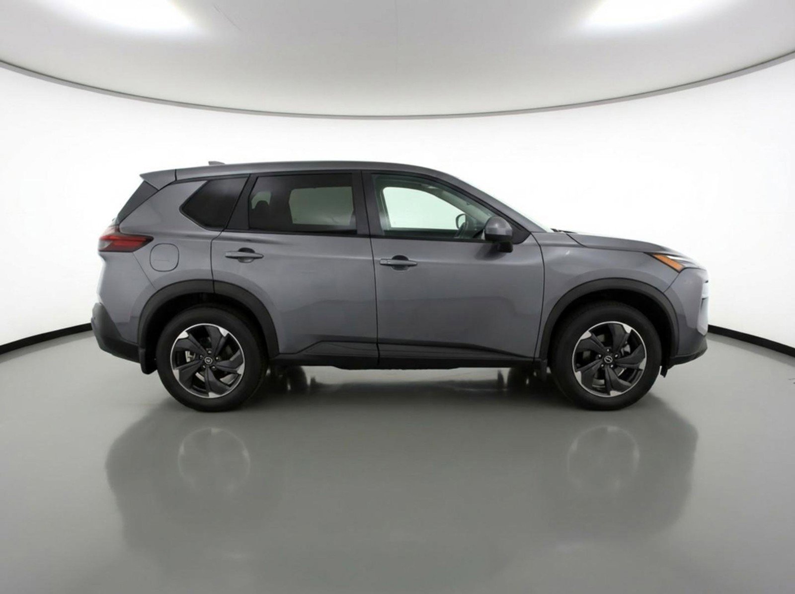 Used 2025 Nissan Rogue SV image 11