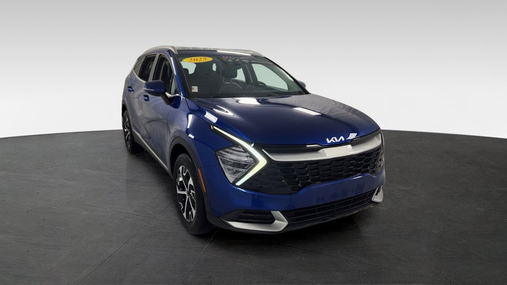 Used 2025 Kia Sportage EX AWD/4WD image 1