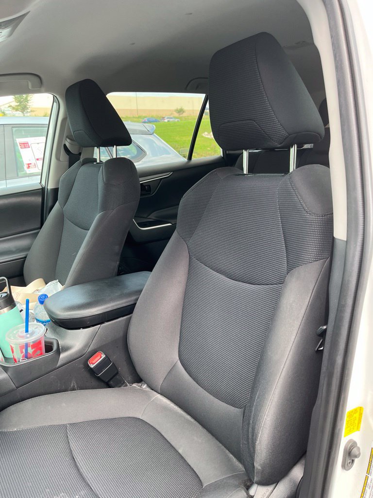 Used 2020 Toyota RAV4 LE w/ All Weather Liner Package FWD image 4