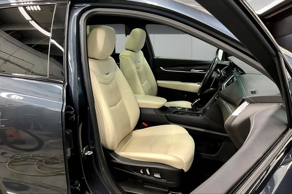 Used 2020 Cadillac XT5 Sportv AWD/4WD image 29