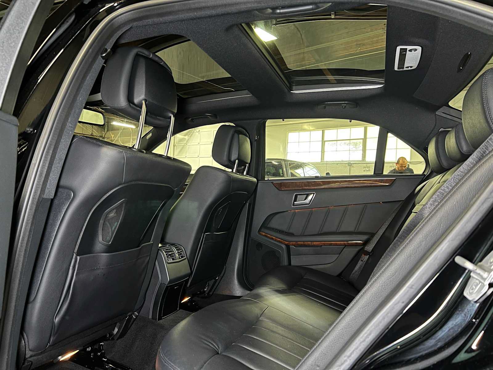 Used 2013 Mercedes-Benz E 550 4MATIC Sedan image 19