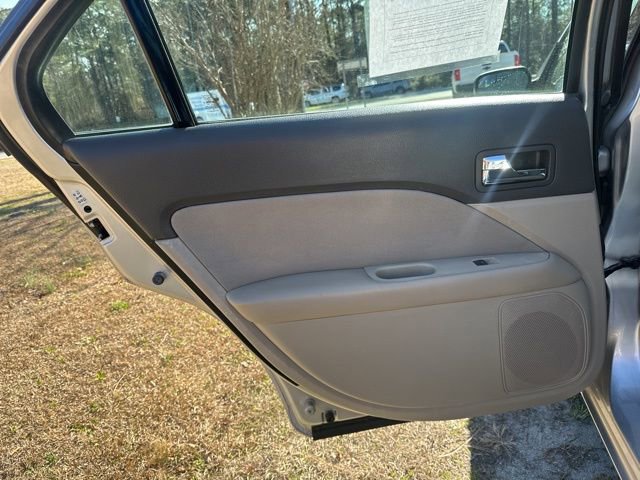 Used 2011 Ford Fusion SE w/ 202A Rapid Spec Order Code image 9