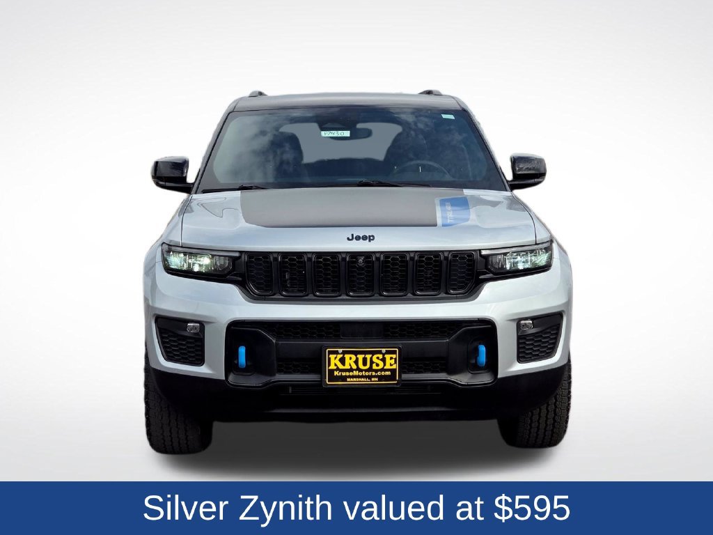 Used 2023 Jeep Grand Cherokee Trailhawk AWD/4WD image 44