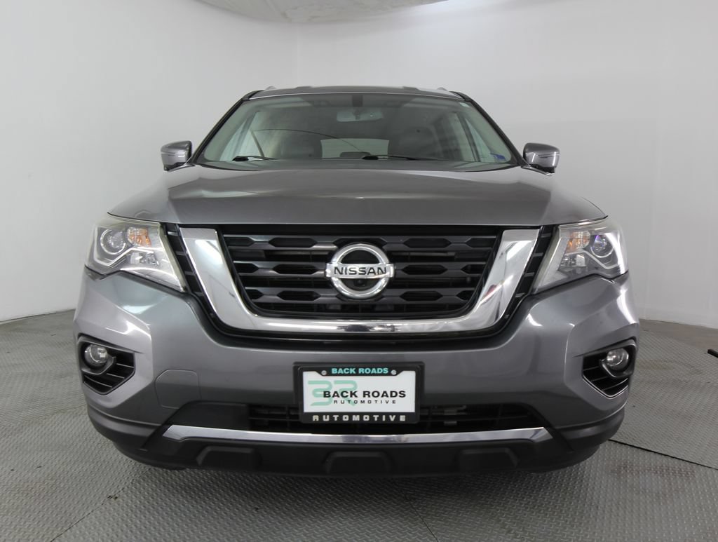Used 2020 Nissan Pathfinder SL AWD/4WD image 2