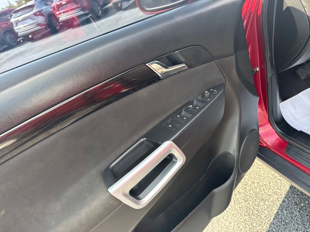 Used 2014 Chevrolet Captiva Sport LS FWD image 12
