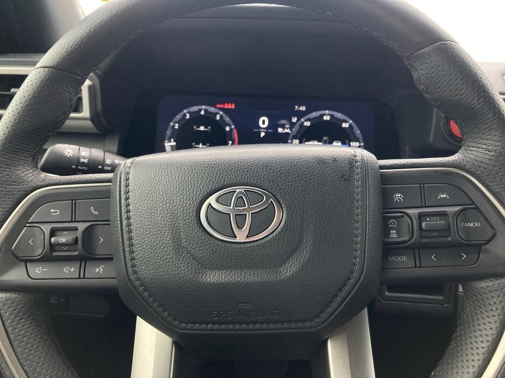 Used 2025 Toyota Tacoma TRD Off-Road AWD/4WD image 18