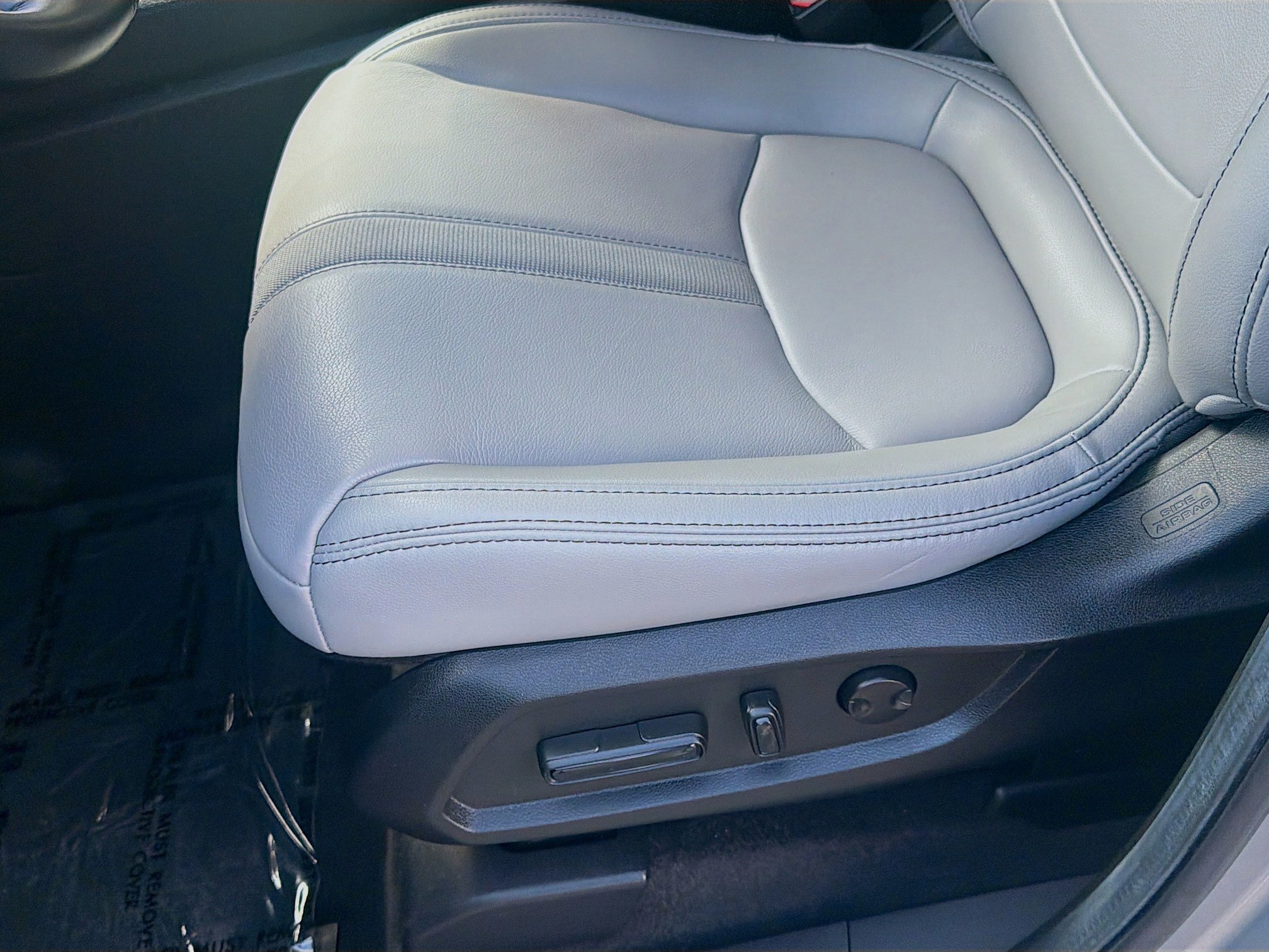 Certified 2025 Honda Pilot EX-L image 17