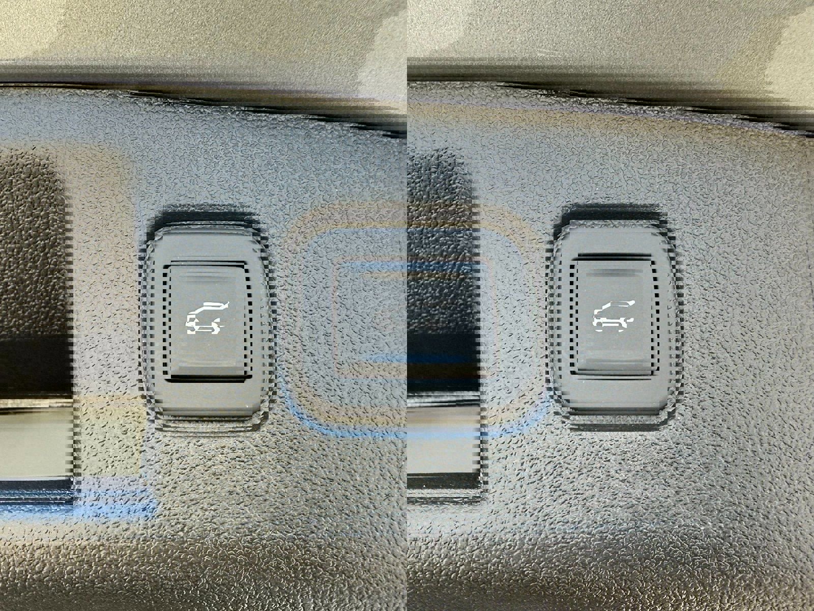 New 2025 Chevrolet Blazer EV LT image 32