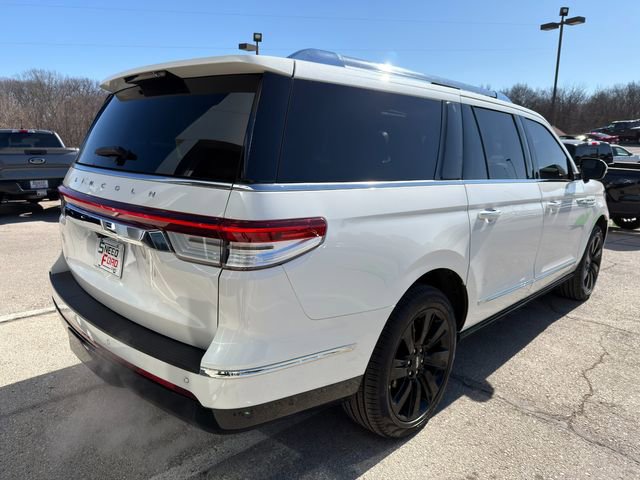 Used 2024 Lincoln Navigator L Reserve image 7