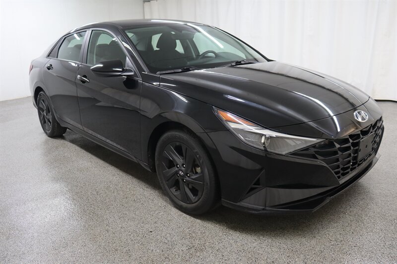 Used 2021 Hyundai Elantra SEL FWD image 1