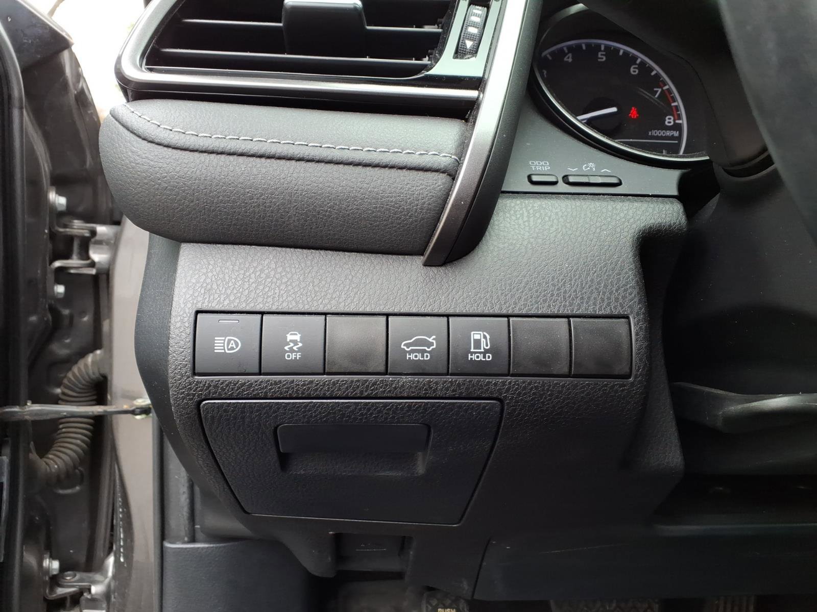 Used 2021 Toyota Camry SE image 11