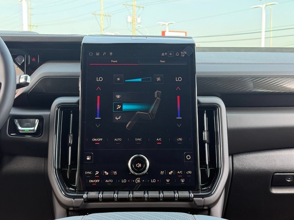 New 2026 GMC Yukon XL AT4 w/ AT4 Premium Plus Package AWD/4WD image 38