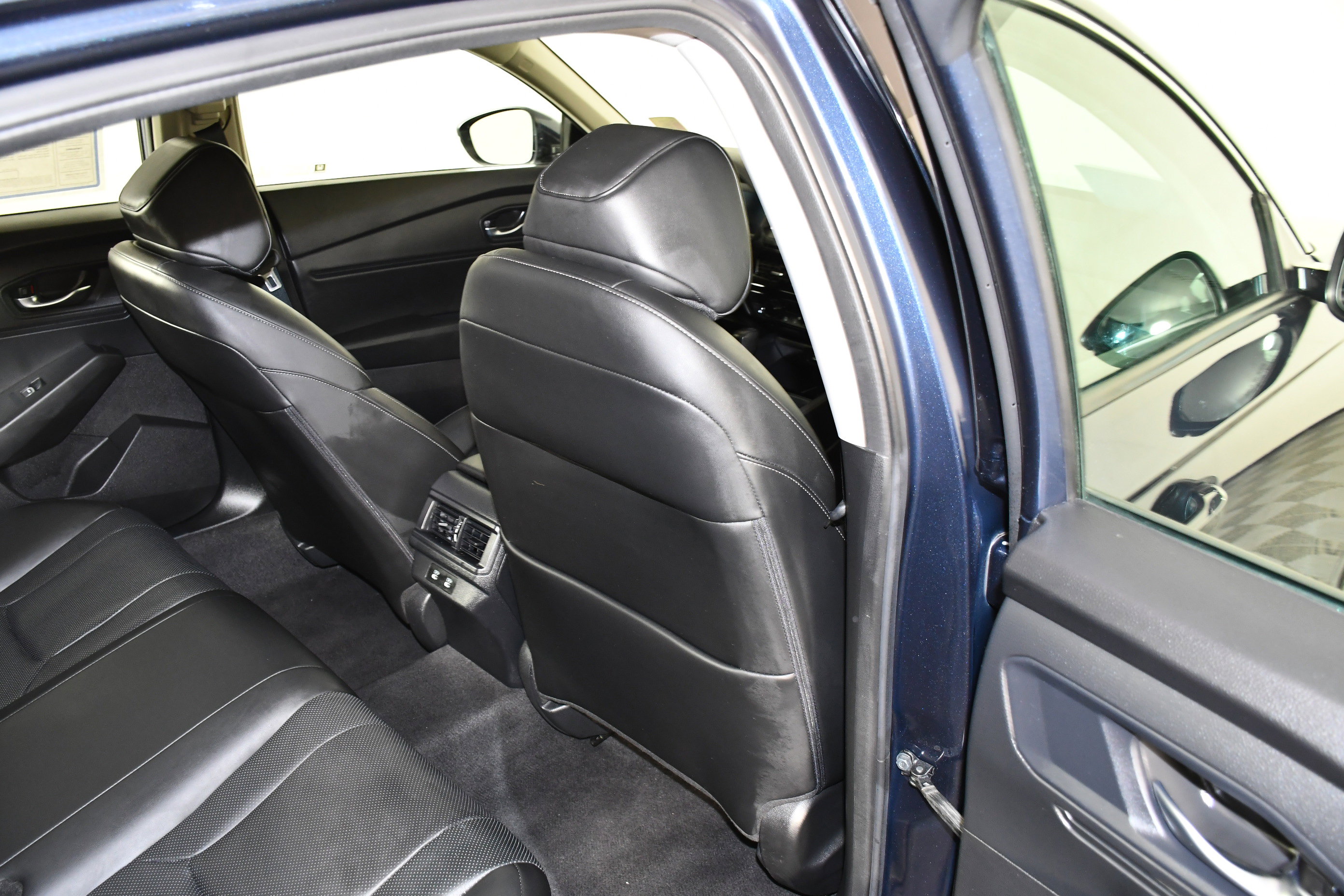 Certified 2025 Honda Accord EX-L image 44