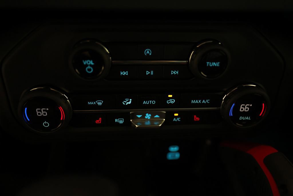 Used 2025 Ford Bronco Heritage Edition image 24