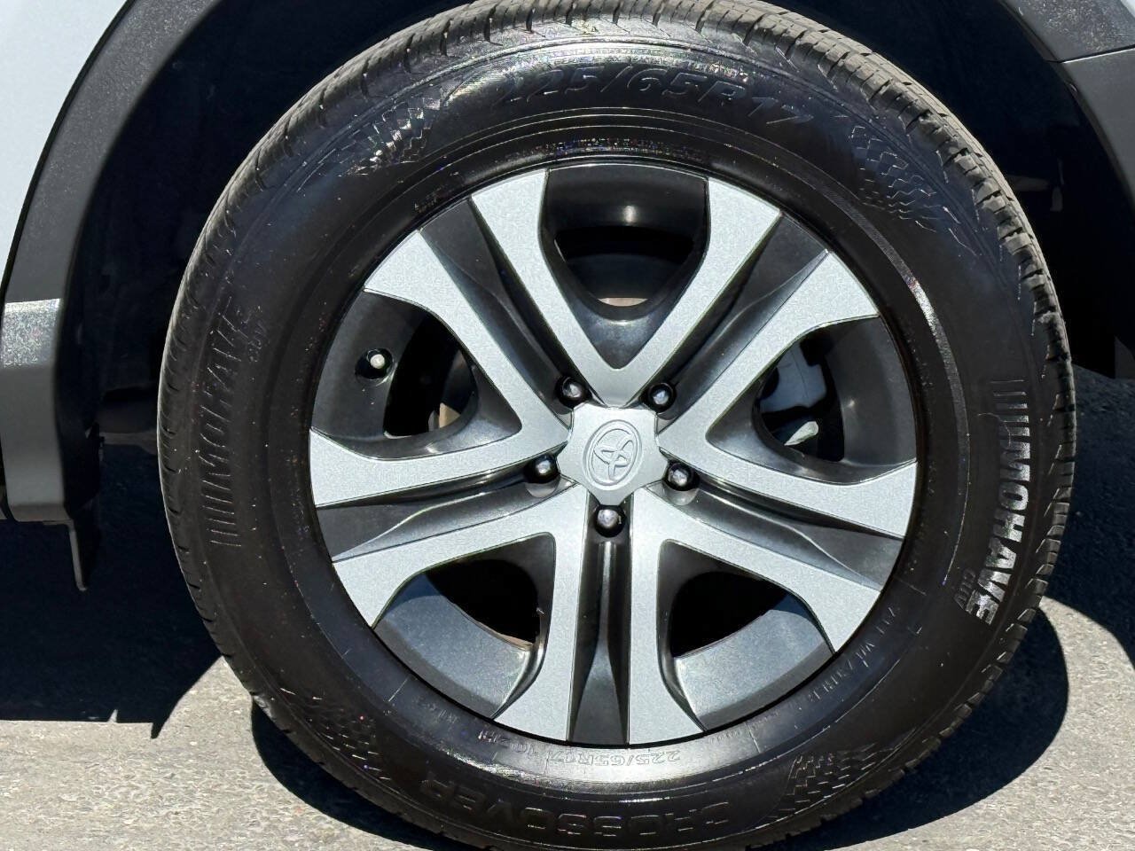 Used 2017 Toyota RAV4 LE w/ All Weather Liner Package FWD image 16