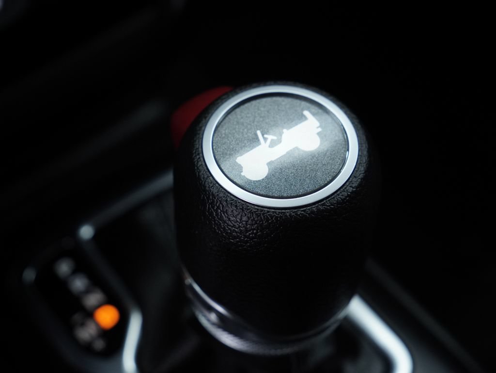 Certified 2026 Jeep Wrangler Sport AWD/4WD image 20