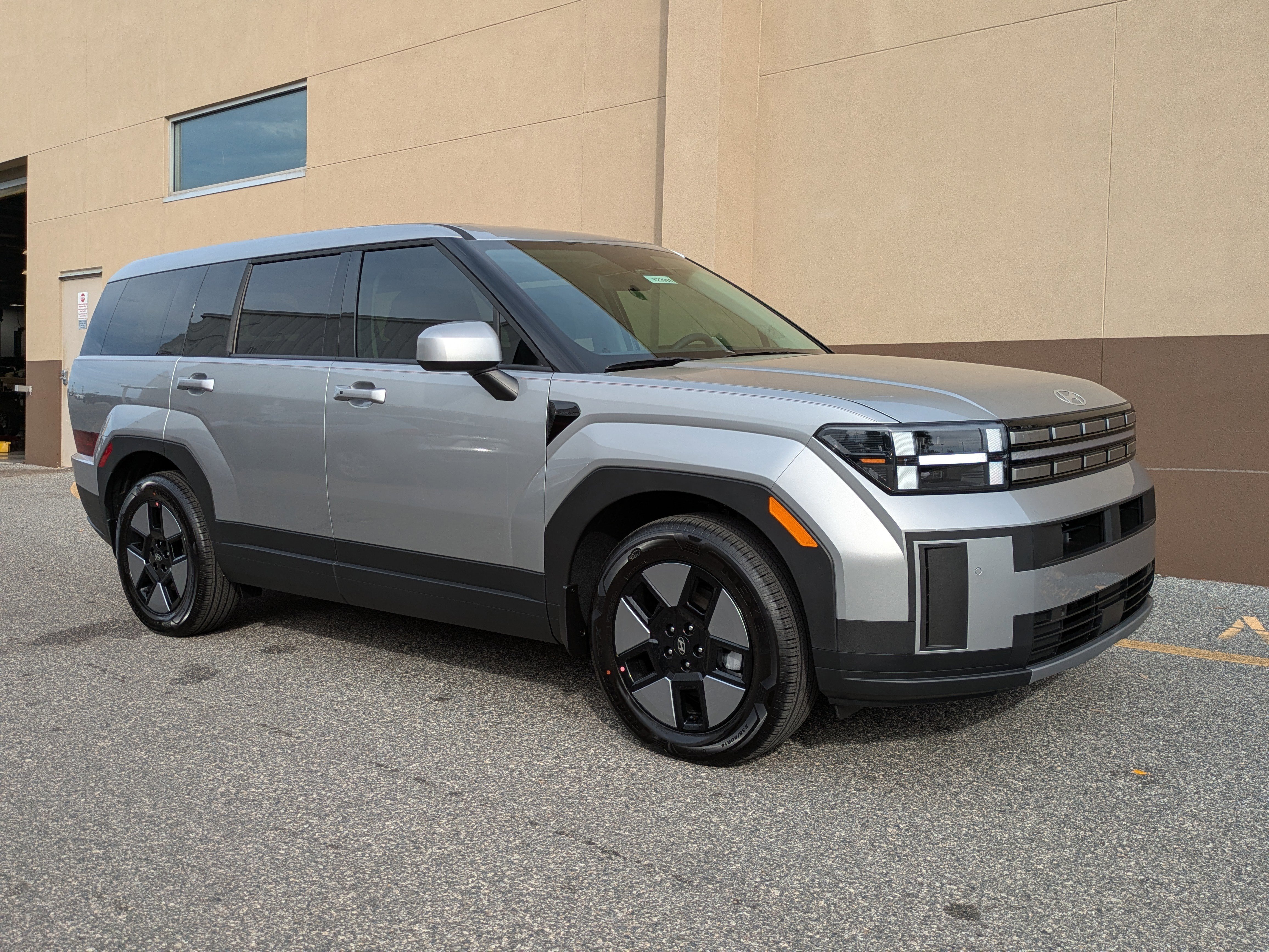 New 2026 Hyundai Santa Fe SE image 2