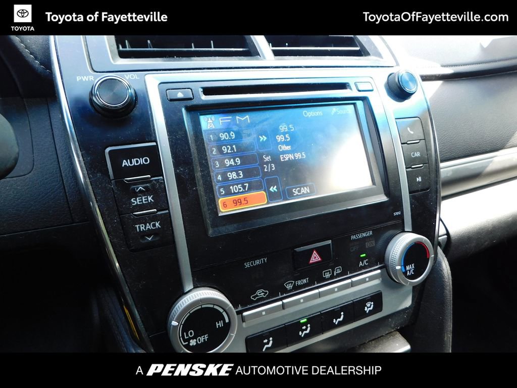 Used 2012 Toyota Camry SE FWD image 6