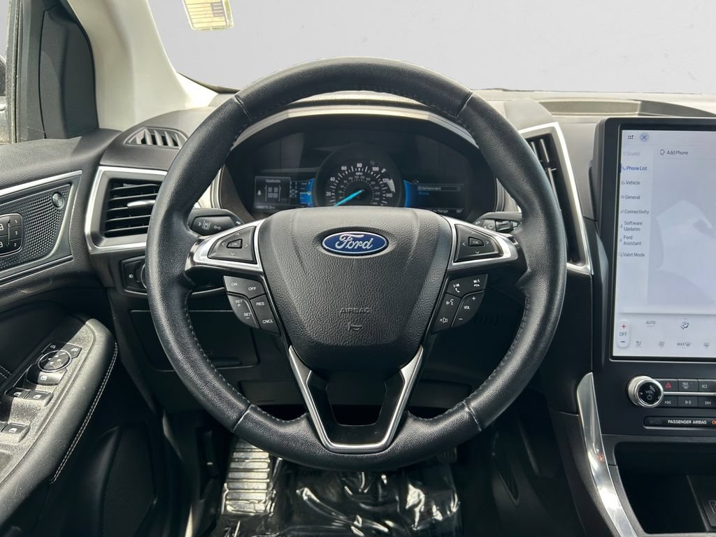 Used 2024 Ford Edge Titanium AWD/4WD image 22