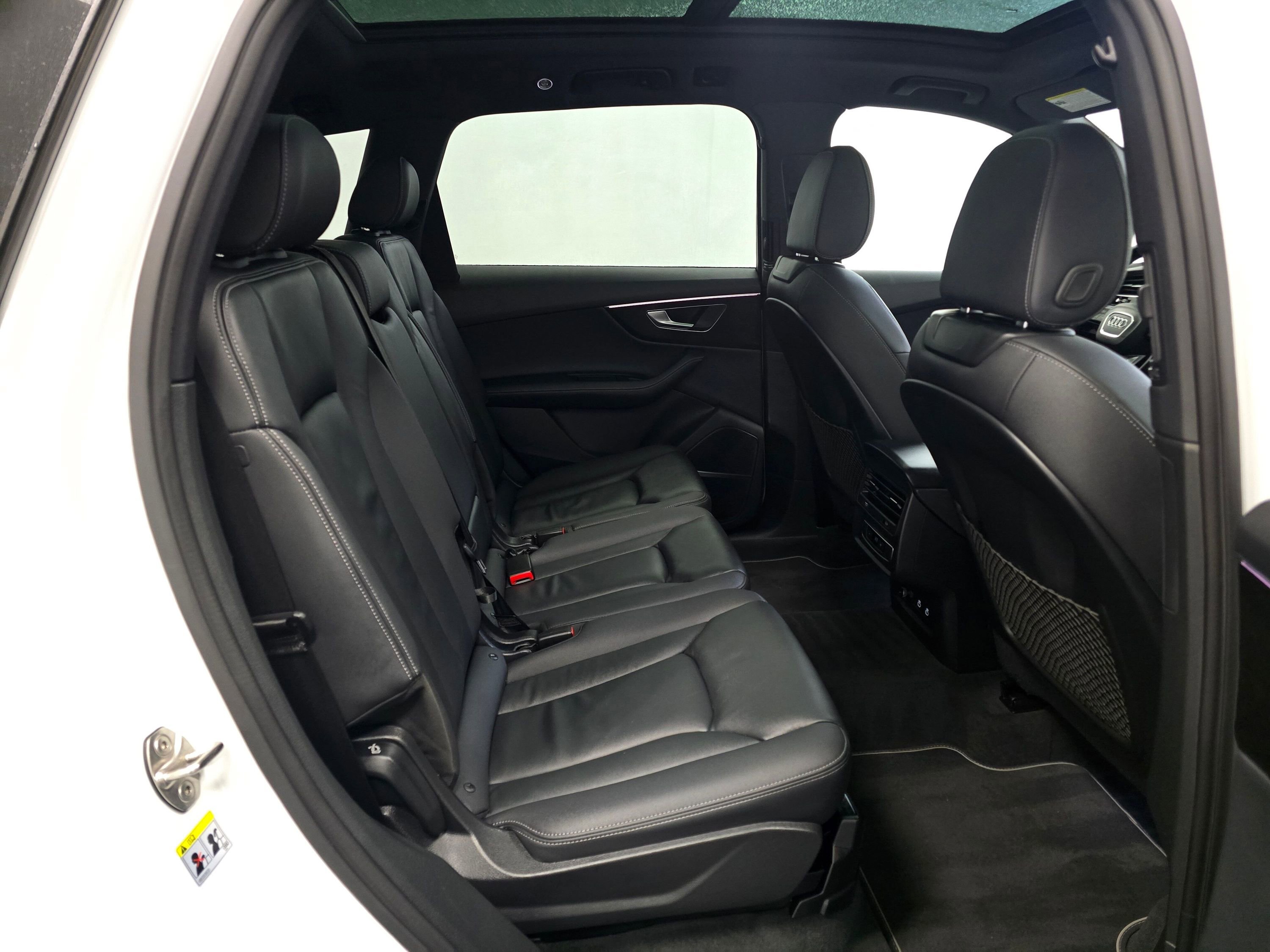 Used 2025 Audi Q7 3.0T Premium Plus image 24