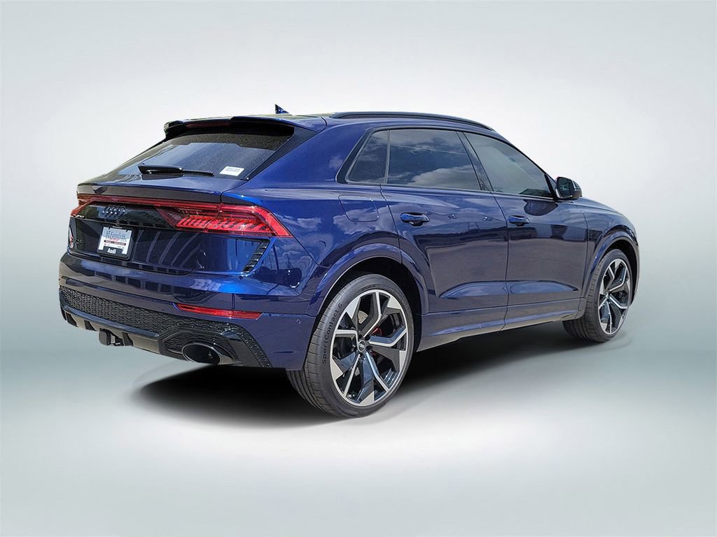 Used 2022 Audi RS Q8 image 3