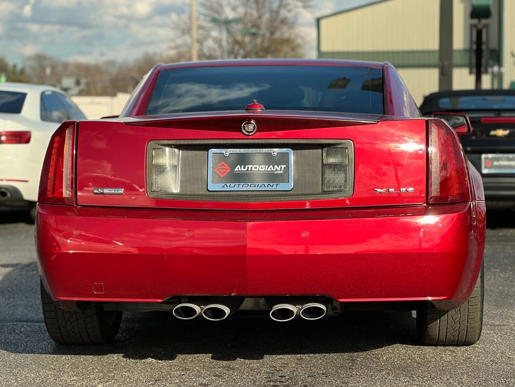 Used 2005 Cadillac XLR Base image 6