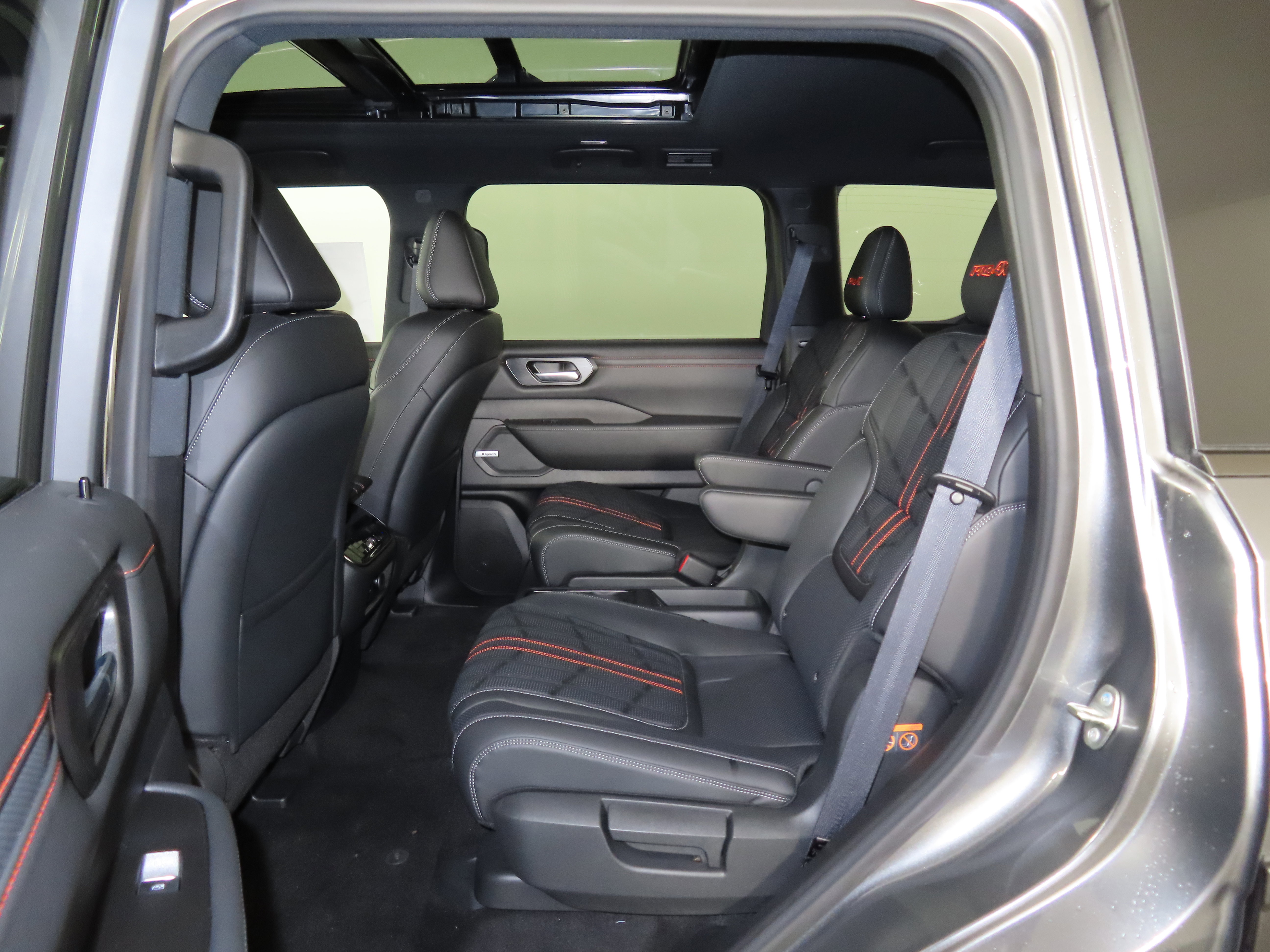 New 2026 Nissan Armada PRO-4X image 7