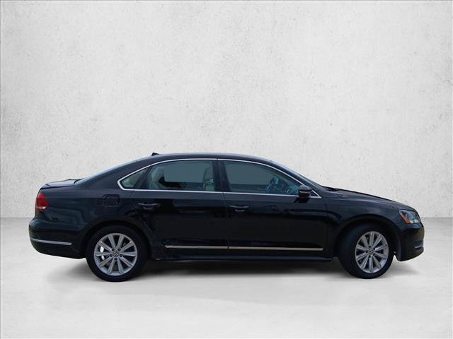 Used 2012 Volkswagen Passat 2.5 SEL FWD image 4