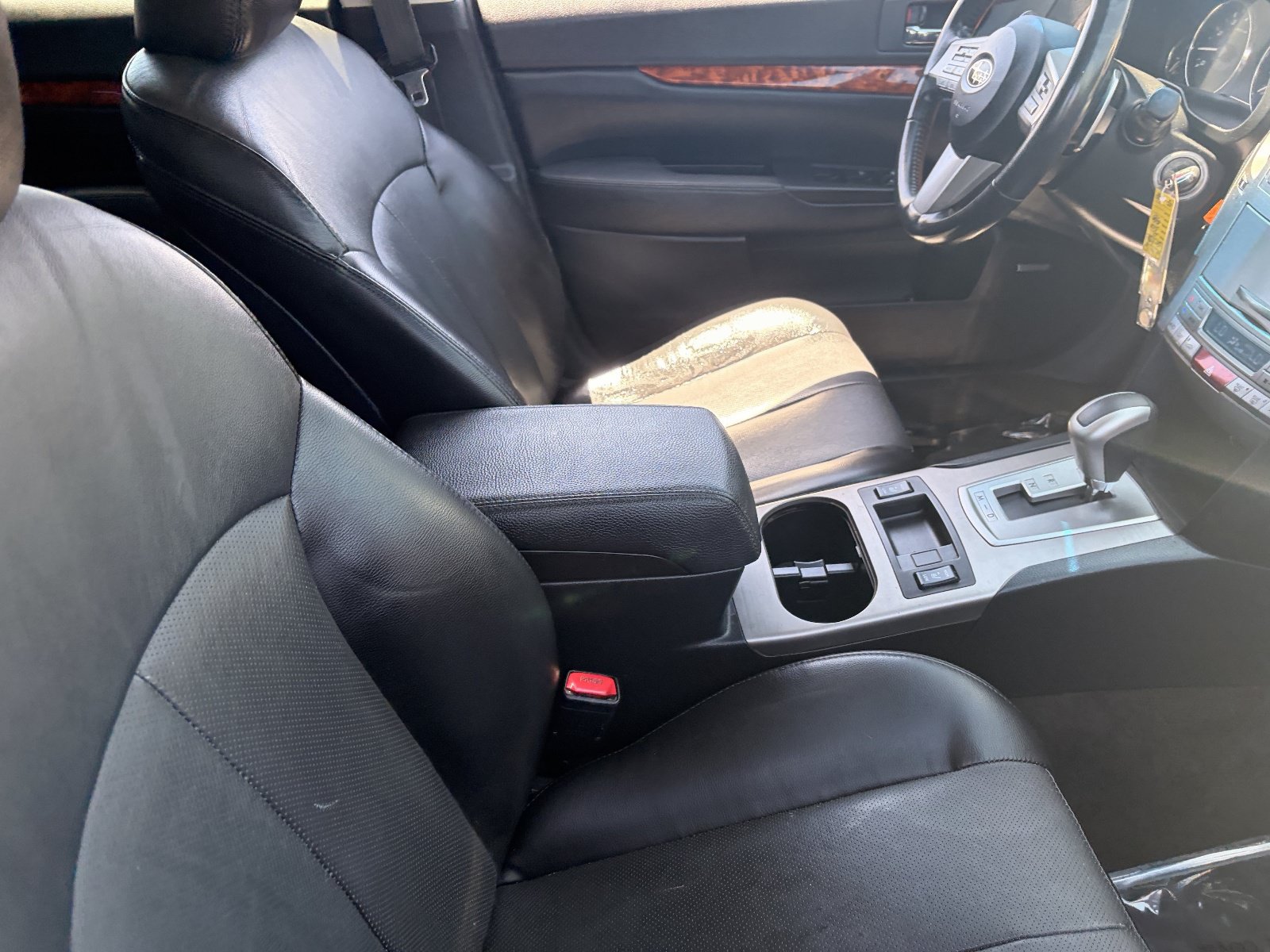 Used 2011 Subaru Outback 2.5i Limited w/ Popular Equipment Group 2A AWD/4WD image 10